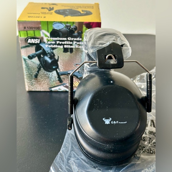 Slim Black Earmuffs Protection Low Profile Passive Folding design - Picture 2 of 6